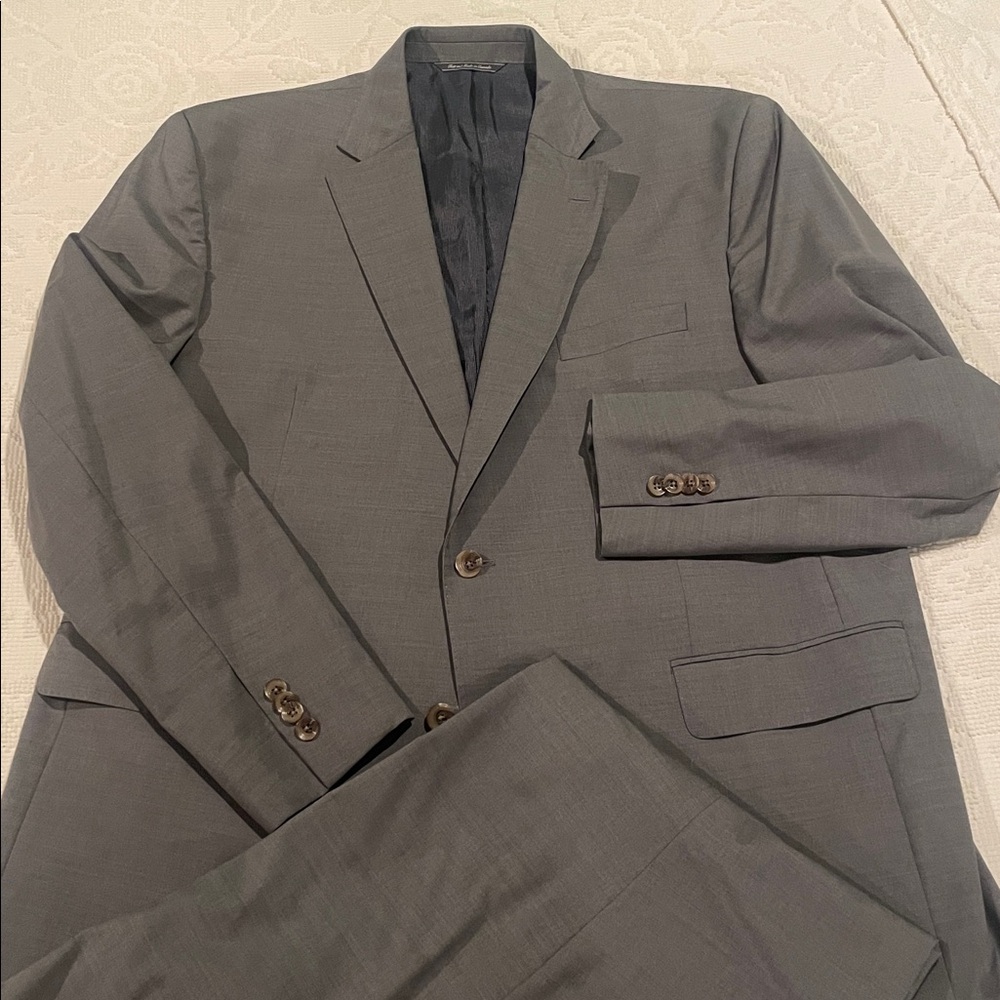 Elegant Charcoal Men's Suit